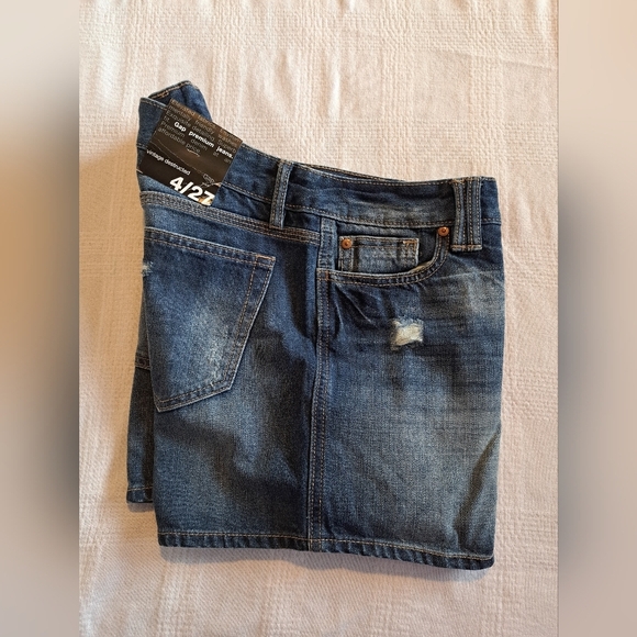 Gap Premium women's size 4 vintage destructed style jean shorts NWT - Picture 7 of 7
